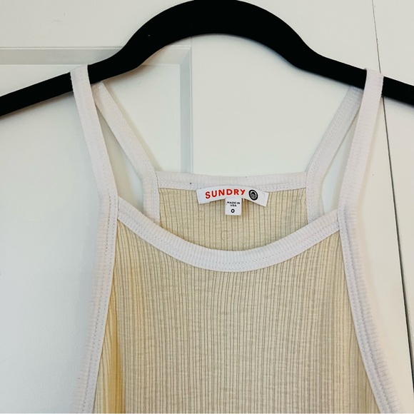 Sundry Bundle of 3 Strappy Tank Tops in Coral, Adobe, and Tan/White Size XS (0) - Picture 13 of 16